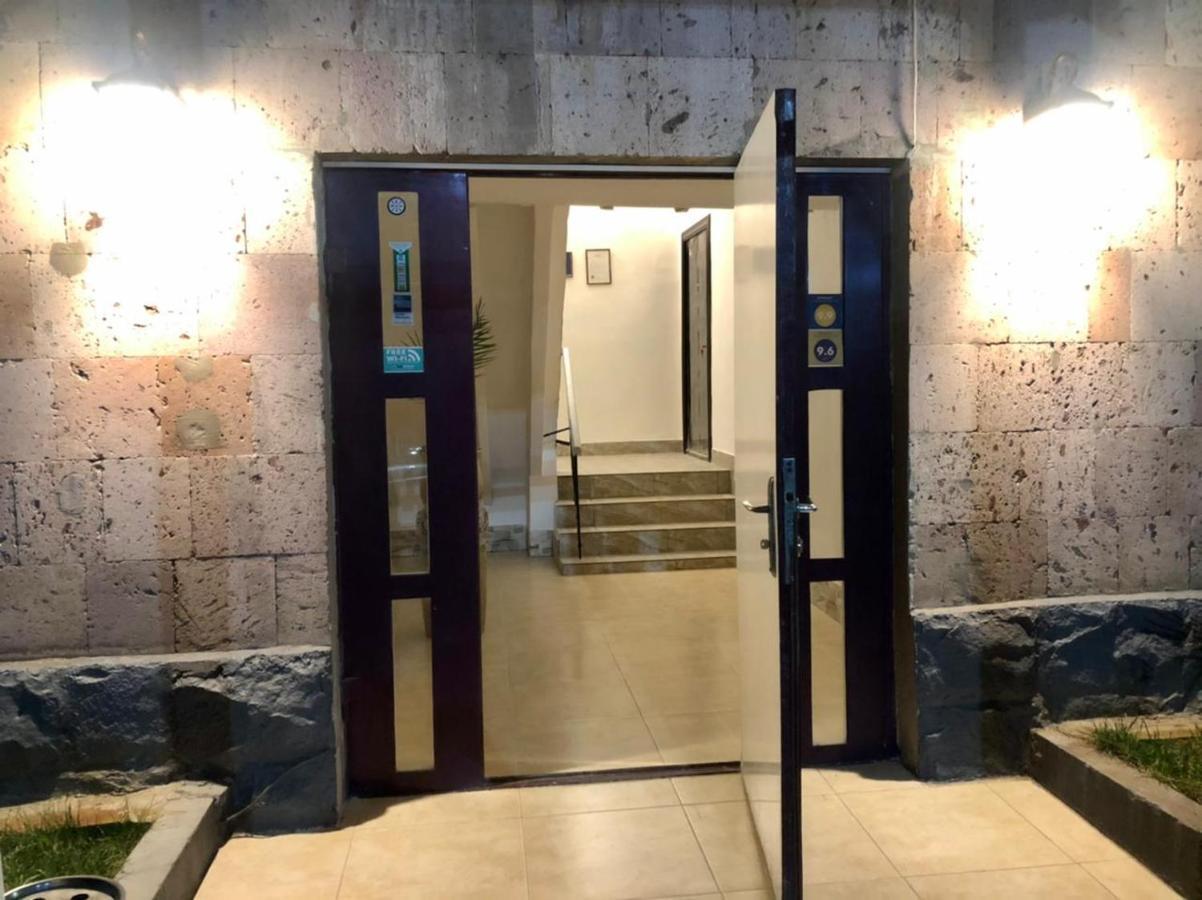 Aparthotel In Алаверди Екстериор снимка